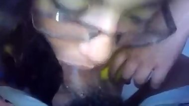 Chica nerd se los traga