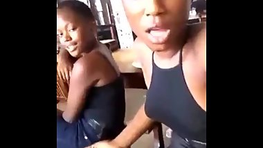 African teen displays tits