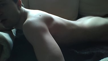 Florian Johannes MÃ¼ller fucks the sofa