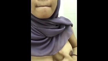 Malaysia hijab girl horny