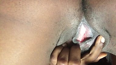 Watch as I push this 8inches in my pussy