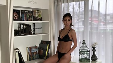 G-Su model on YI SEUNGWON youtube channel