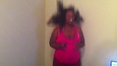 BIG TITTY PRETTY PINK BEHIND SCENES JUMPING ON TRAMPELINE